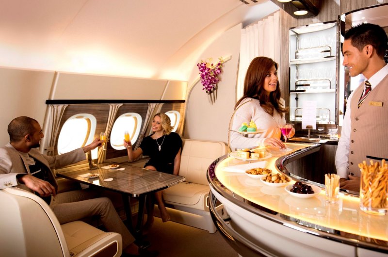 Emirates a380 бар