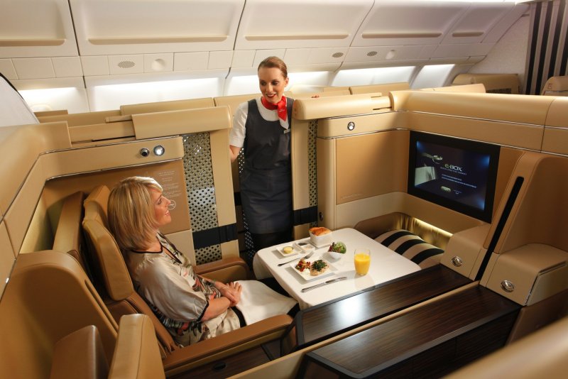 Бизнес класс Fly Emirates Boeing 757