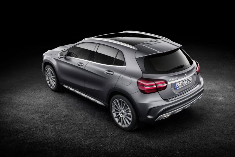 Mercedes Benz GLA 45