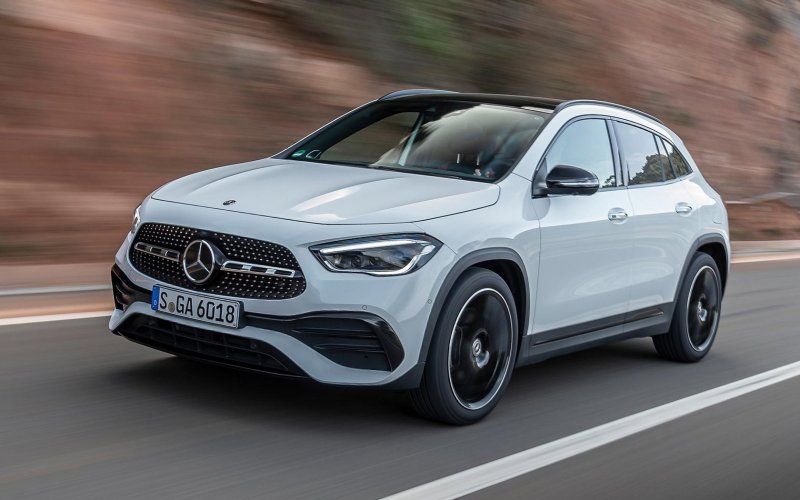 Мерседес GLA 2020