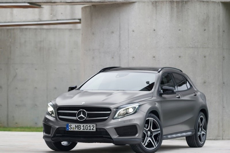 Мерседес Бенц GLA 45 AMG