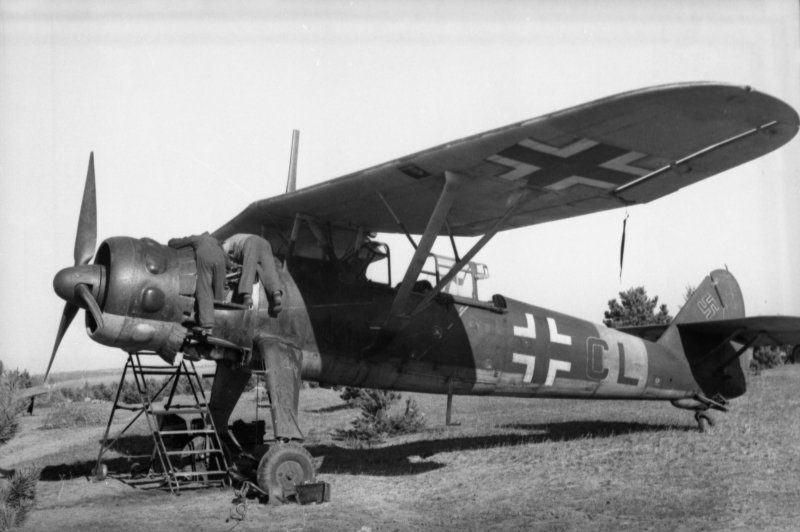 HS 123 пикирующий бомбардировщик и Штурмовик
