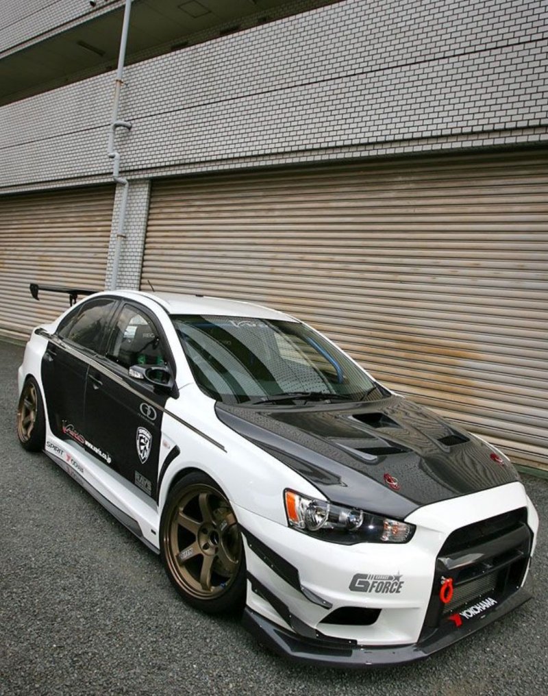 Mitsubishi Lancer Evolution 10
