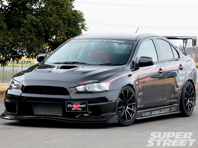 Mitsubishi Lancer Evolution Custom
