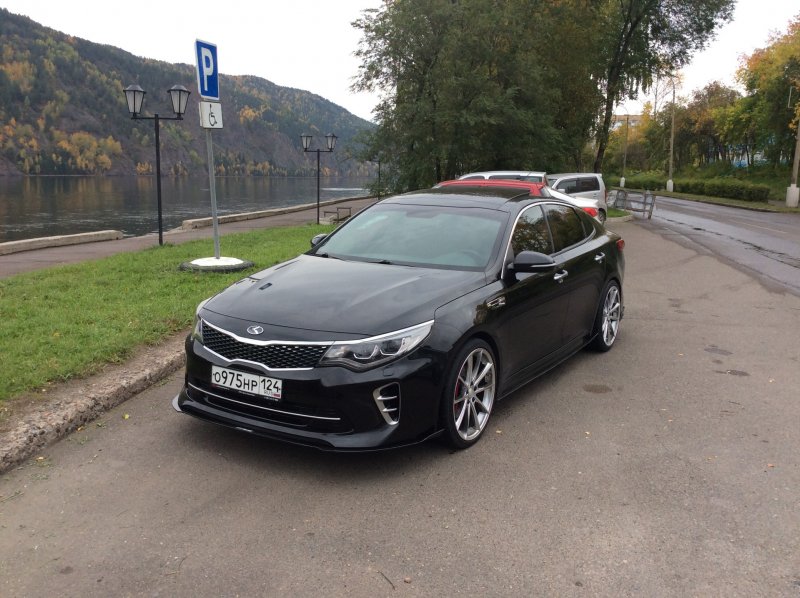 Kia Optima gt черная