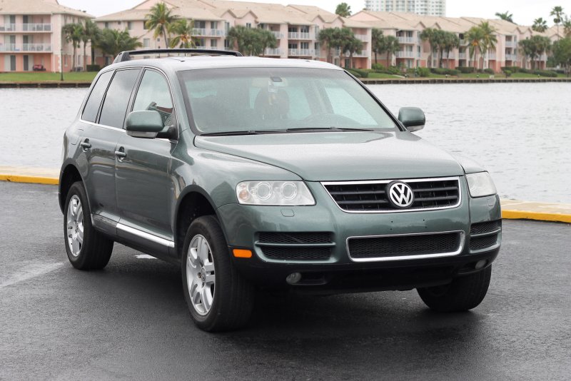 VW Touareg 1