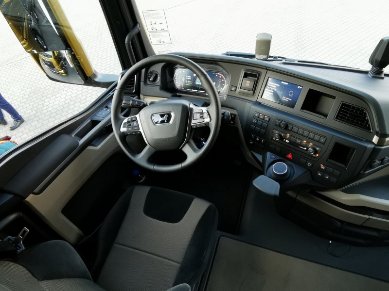 Тягач man TGX 2020 салон