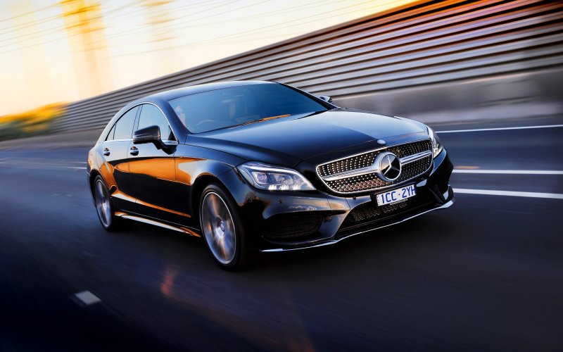 Мерседес-Бенц CLS 500