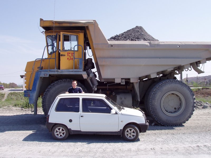 БЕЛАЗ 700 тонн