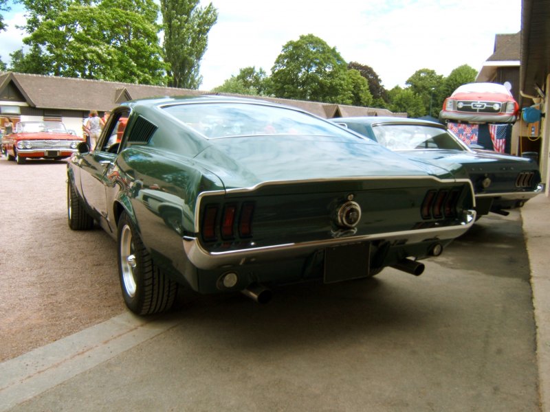 Ford Mustang 1965 v8