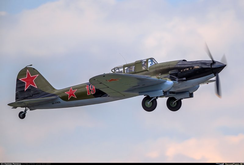 Самолёт ил-2 Штурмовик