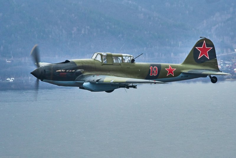 Штурмовик ил-2