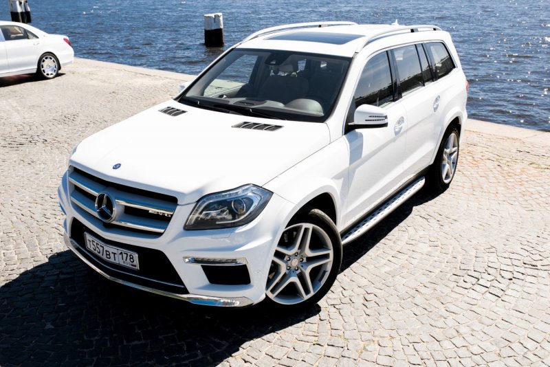 Mercedes-Benz gl 166 белый