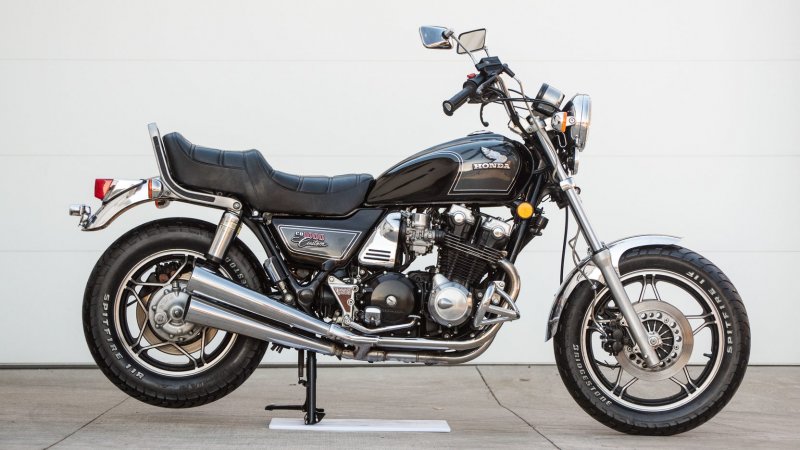Мотоцикл Honda CB 70х 80х
