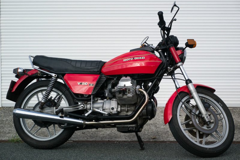Moto Guzzi 1980 старый