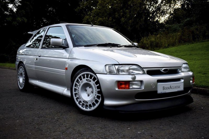 Форд Cosworth RS