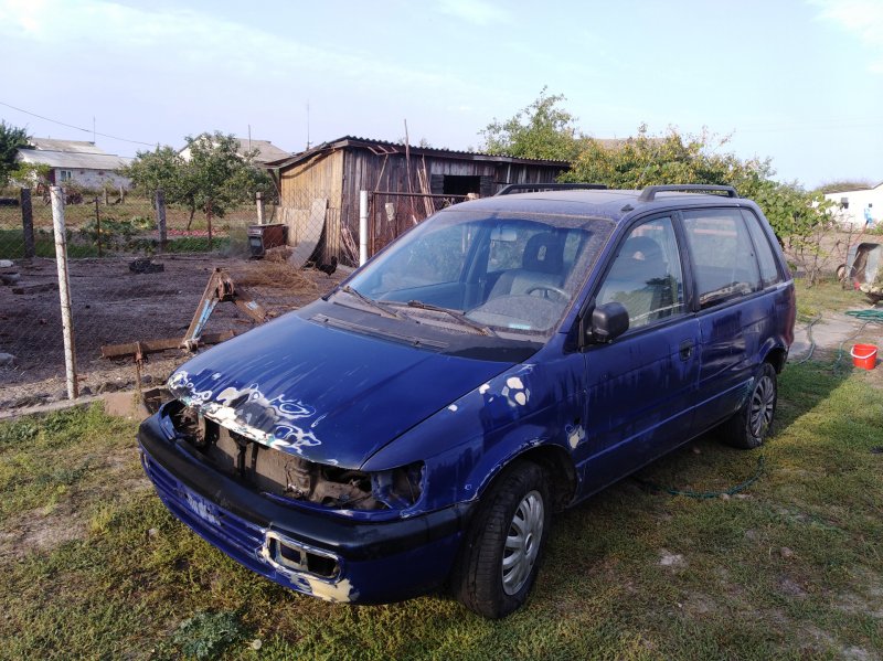 Mitsubishi Спейс раннер