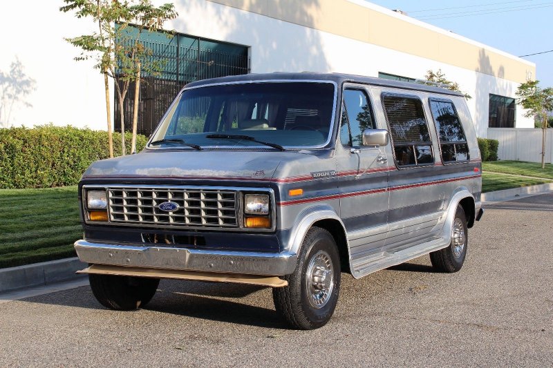 Ford Econoline 2013