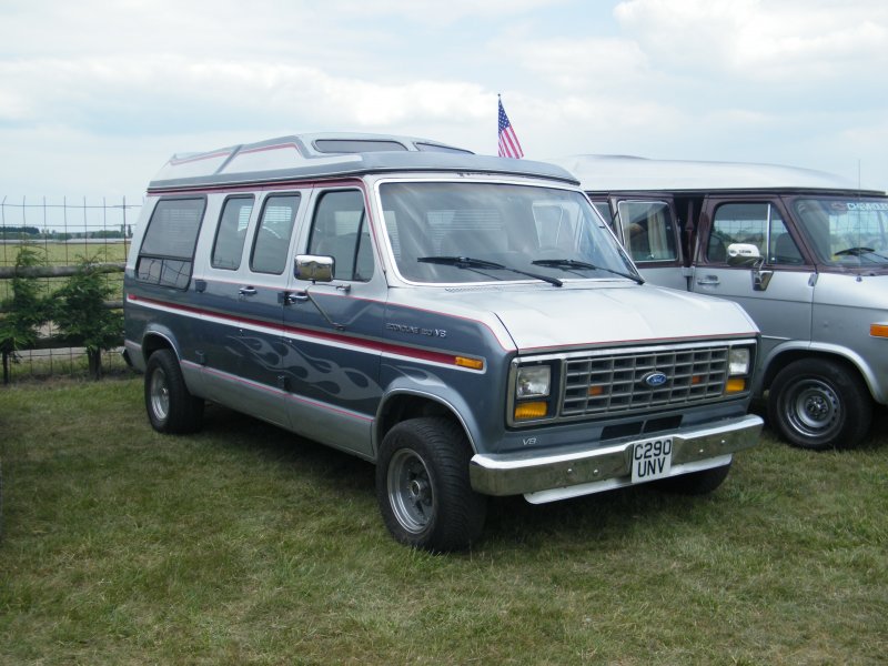 Форд Эконолайн е350