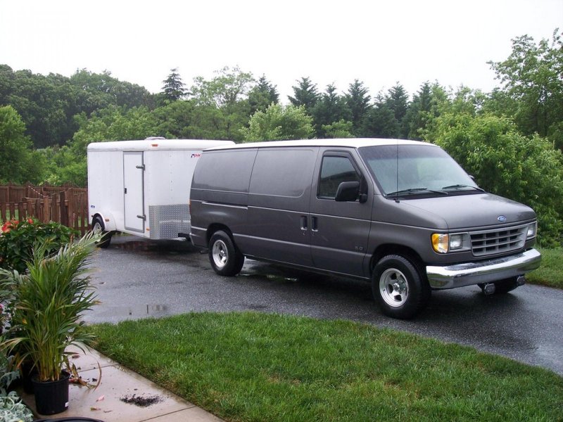 Ford Econoline 2010