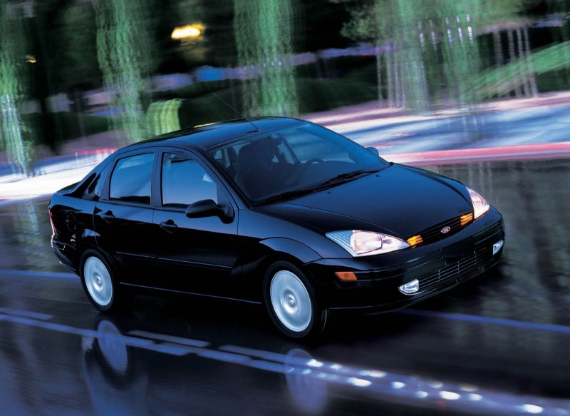 Ford Focus 1 sedan