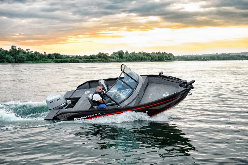 Алюминиевая лодка Wellboat-47