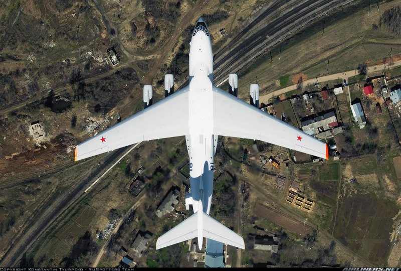 Самолет ил-76 вид сверху
