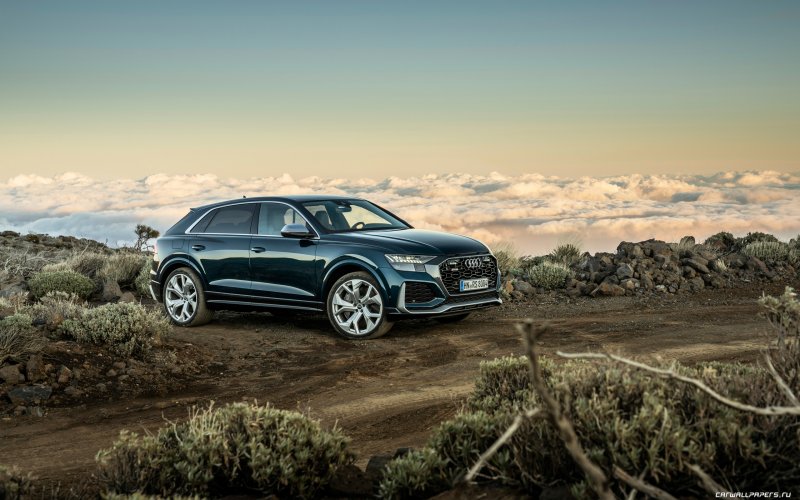 Audi q8 Аквамарин
