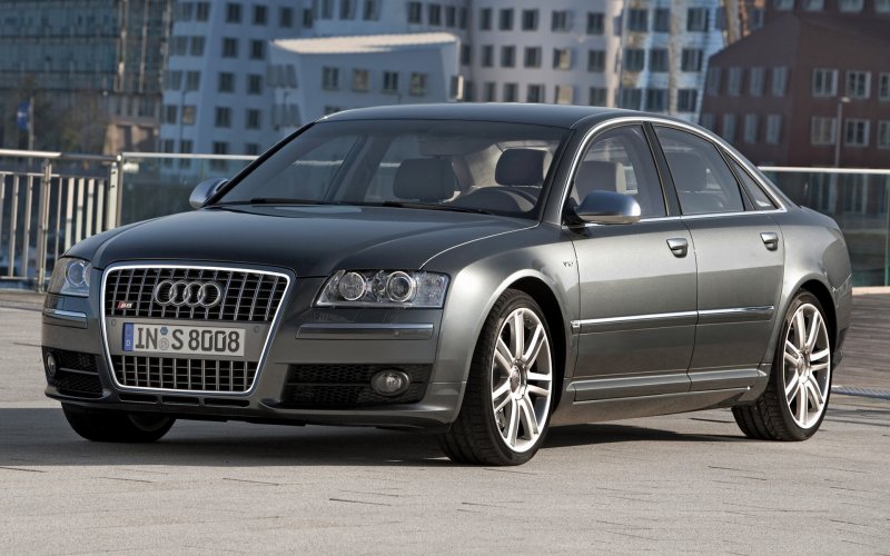 Ауди s8 2011