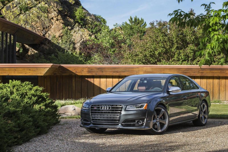 Audi s8 IV