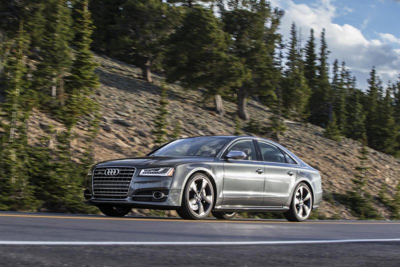 Audi s8 d4 2015