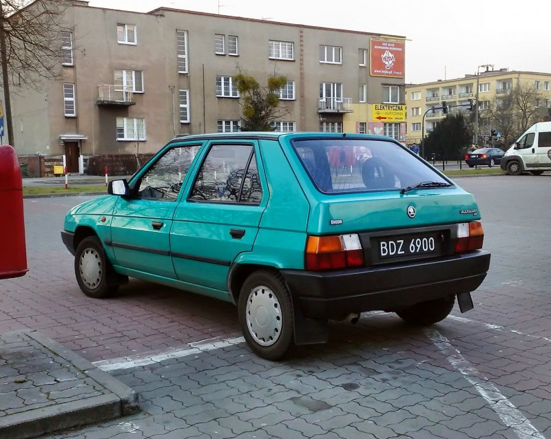 Шкода Фаворит универсал