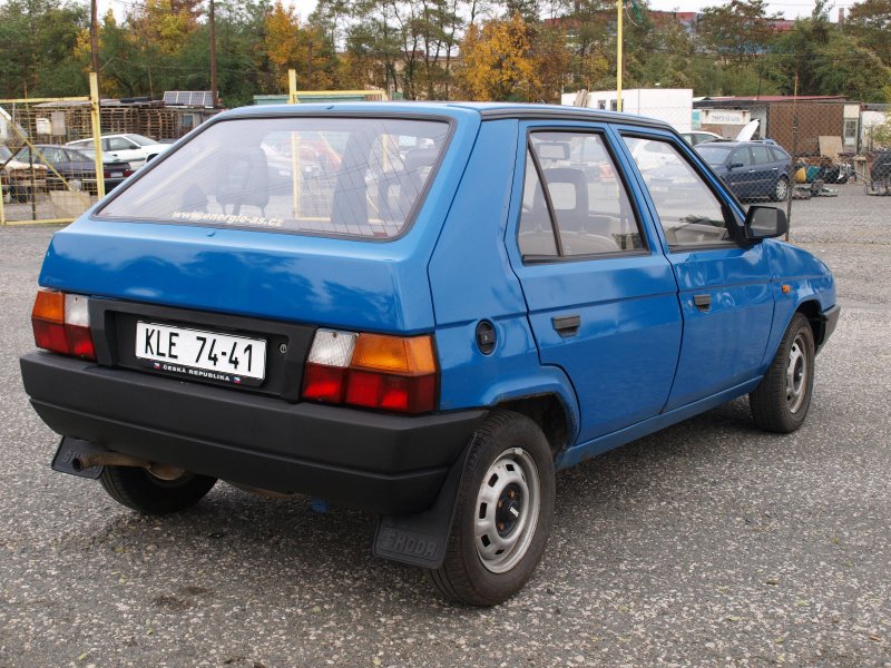 Skoda Favorit стенс