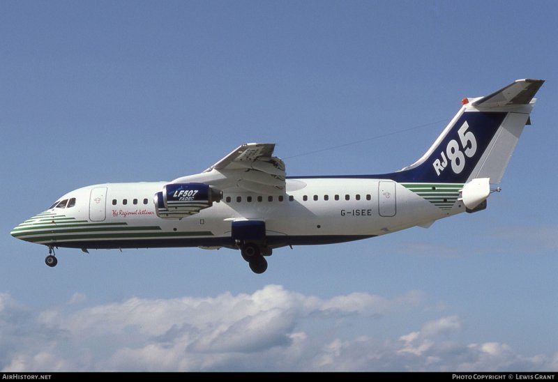 Avro rj85 самолет