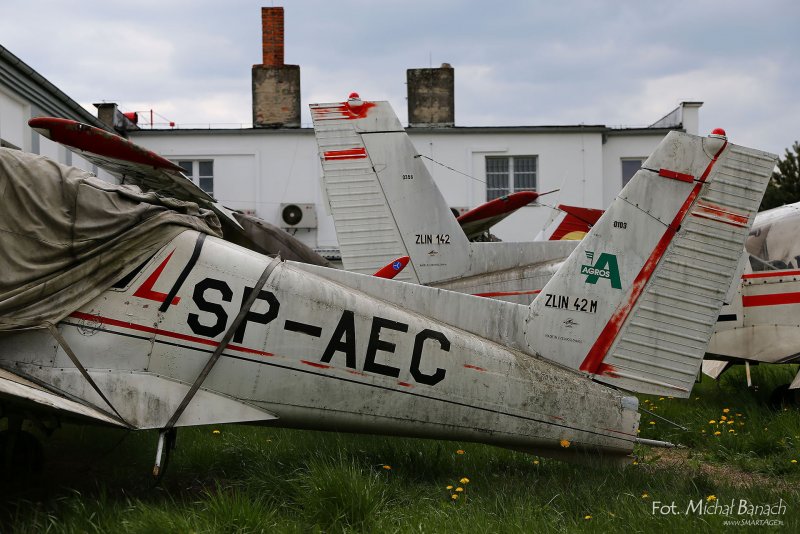 Самолет Zlin 142