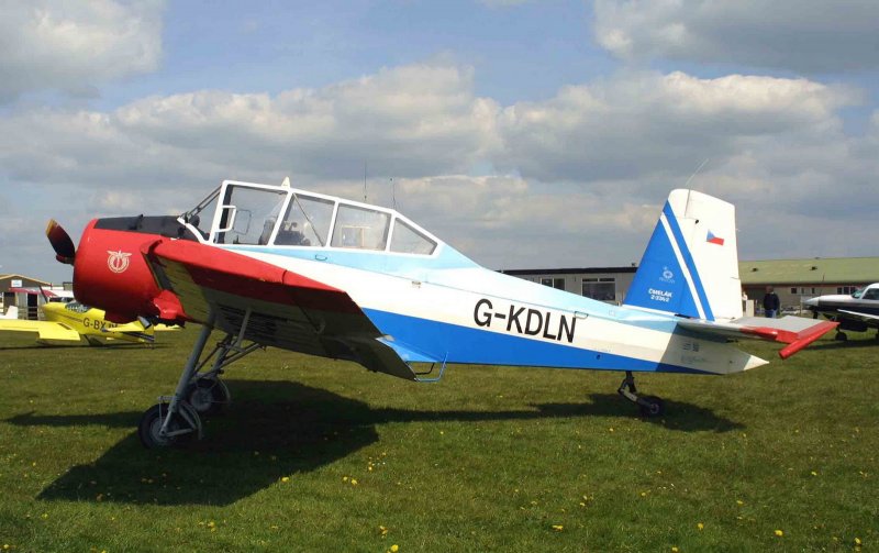 Zlin z-526 авиамодель