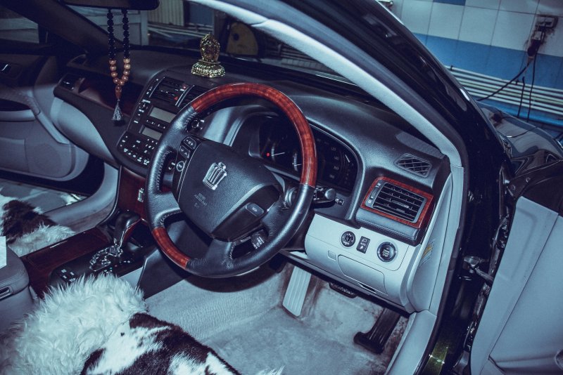 Toyota Crown athlete 2019 салон