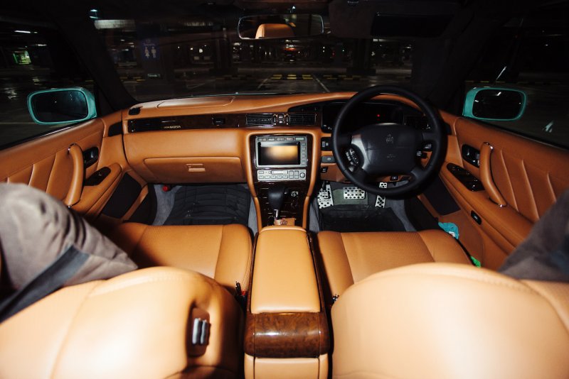 Toyota Crown Majesta 2018 салон