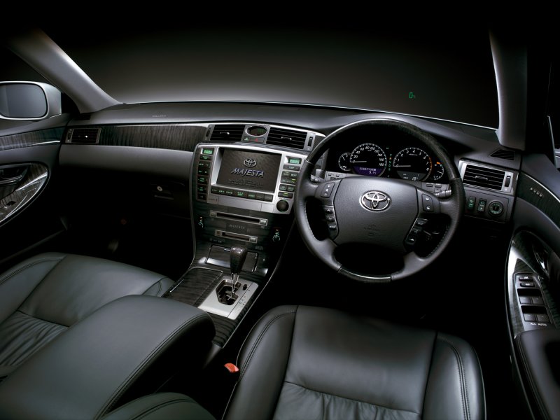 Toyota Crown Majesta 2006