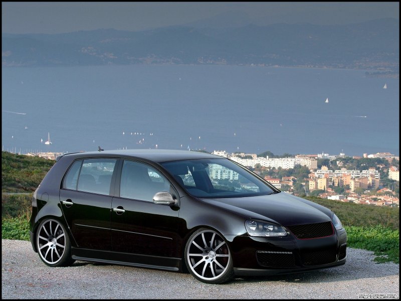 Golf 5 GTI черный