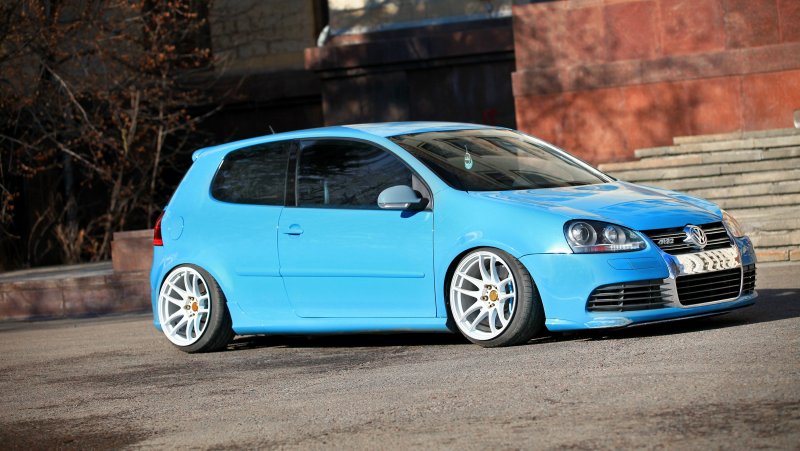 VW Golf 5 GTI stance