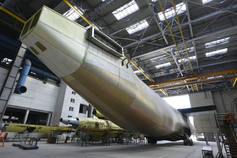 АН-225 Мрия второй экземпляр