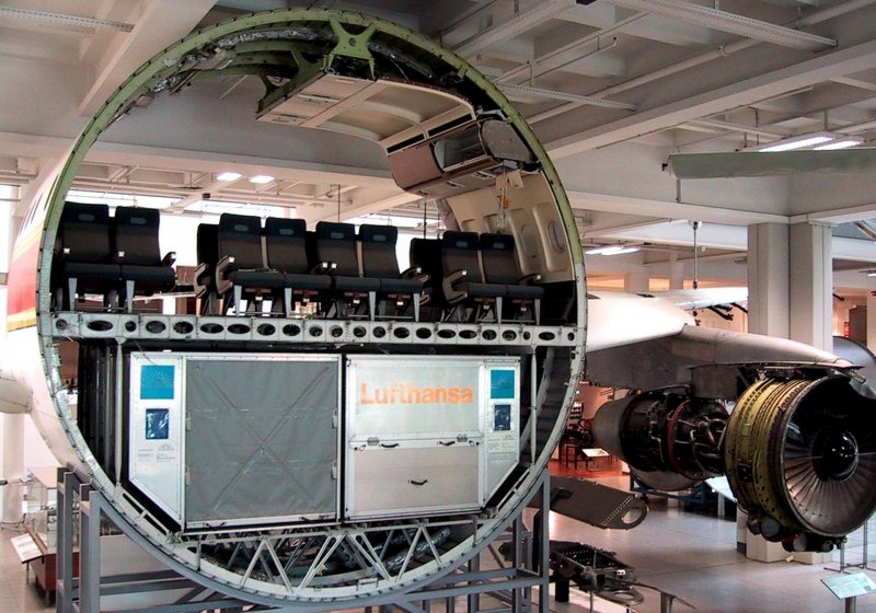 Boeing 777 грузовой отсек