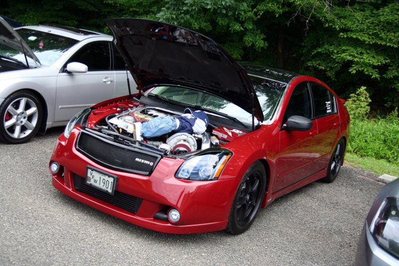 Nissan Skyline r31 GTS-R