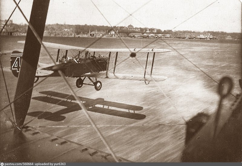УТ-2 самолёт