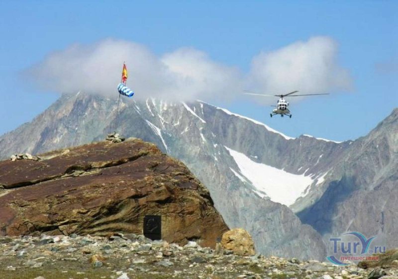 Афганские горы вертолет