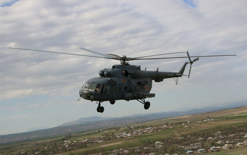 Вертолет ми 8 в Таджикистане