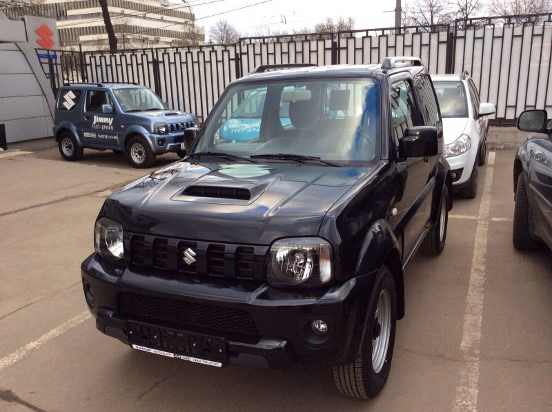 Suzuki Jimny 1.3 2011 черный
