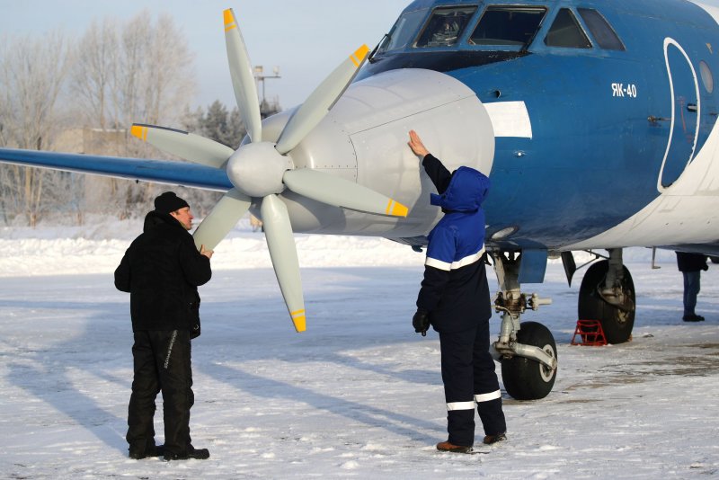 Як-40 СИБНИА электродвигатель