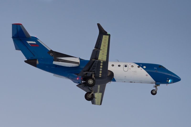СИБНИА як-40 с композитным крылом